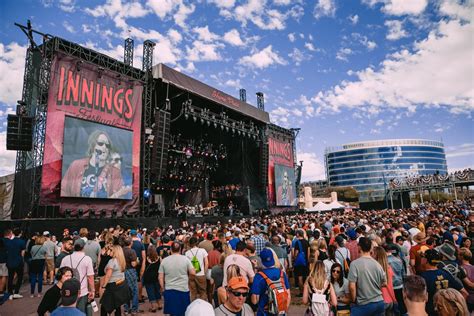 Innings fest - Feb 27, 2022 · Dave Grohl, Foo Fighters bring first night of Innings Festival to an electrifying finish. Five songs deep into Foo Fighter's headlining set on the opening day of Innings Festival at Tempe Beach ... 